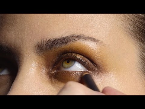 m•a•c-ss16-fashion-week-eye-looks:-hollowed-out-eyes-from-marques-almeida-with-terry