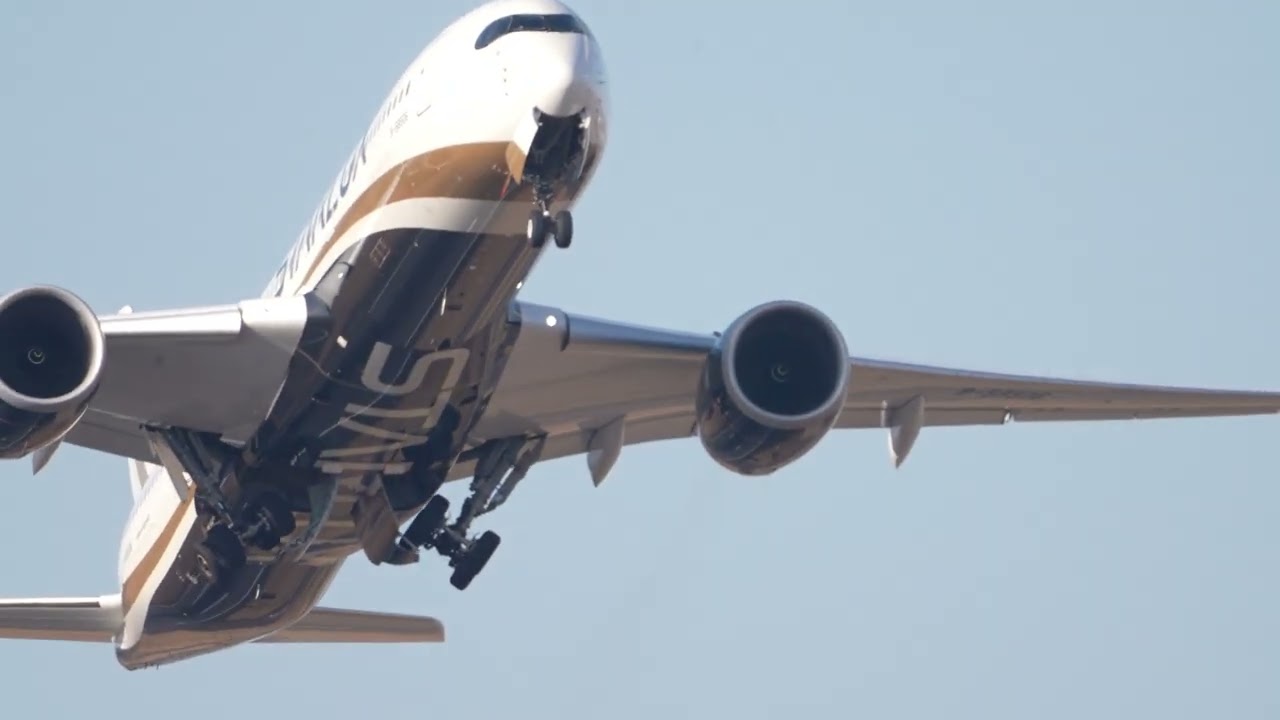 #planespotting#narita Airport Japan rw16R#departures