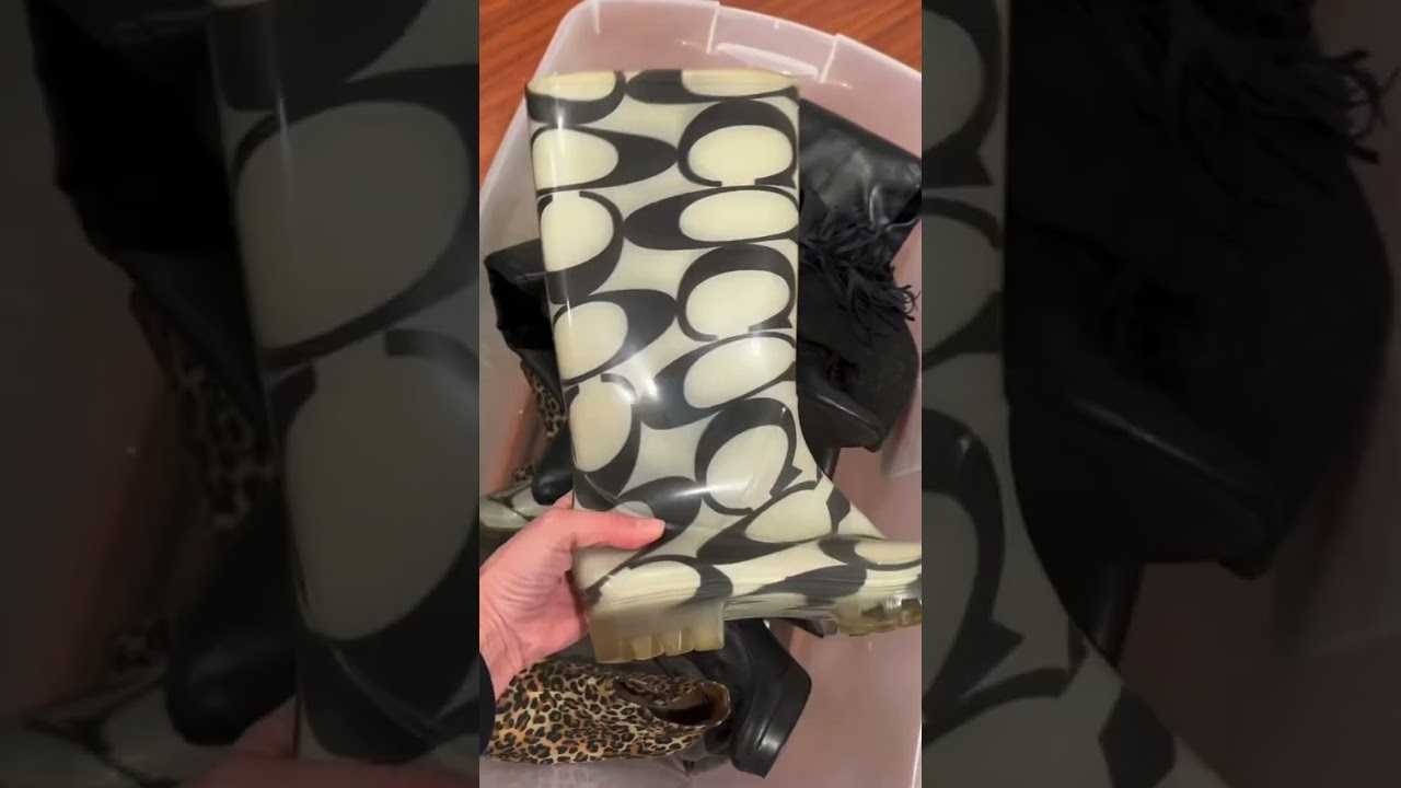 2010 shoes, 2010 boots, nostalgia fashion, nostalgia style, fashion nostalgia