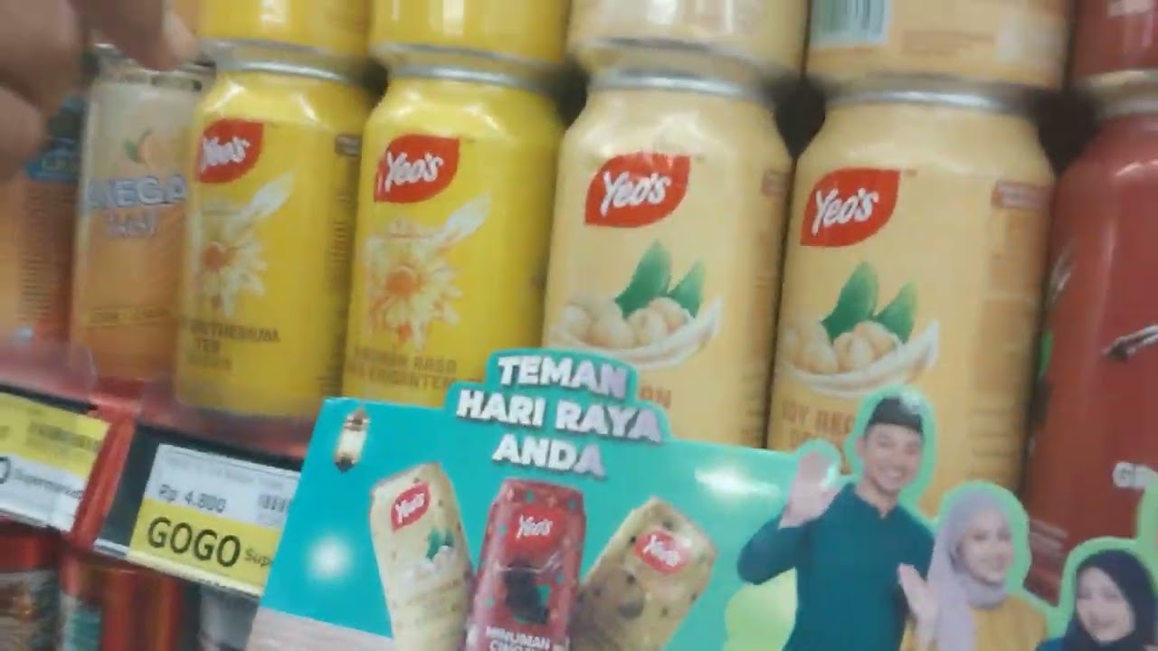 Suasana di mall botania 2 menjelang lebaran ramai pengunjung