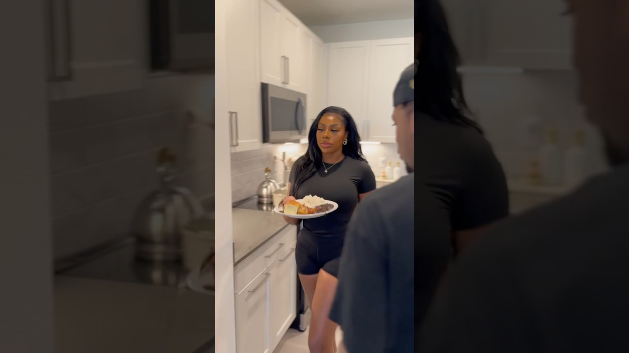 Мелкие пары после ссоры 😭 