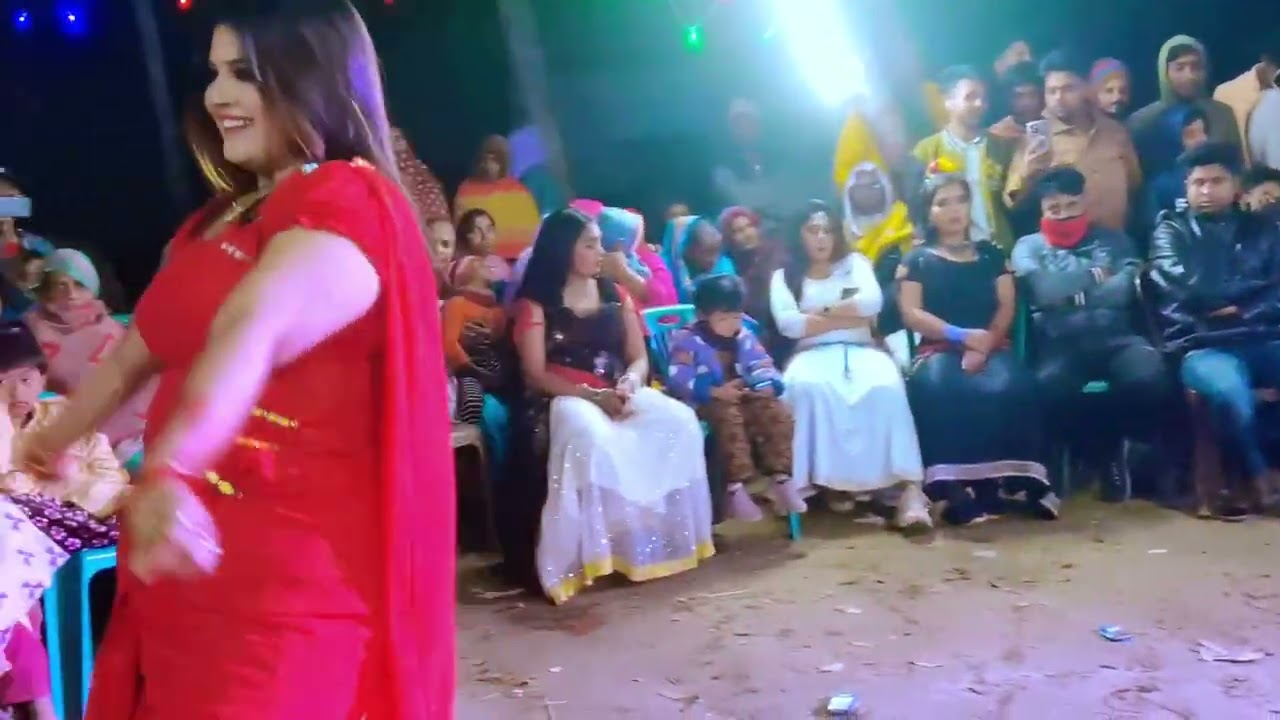Laila Main Laila | বিয়ে বাড়ির অস্থির নাচ | Wedding Dance | Desi Girl Dance