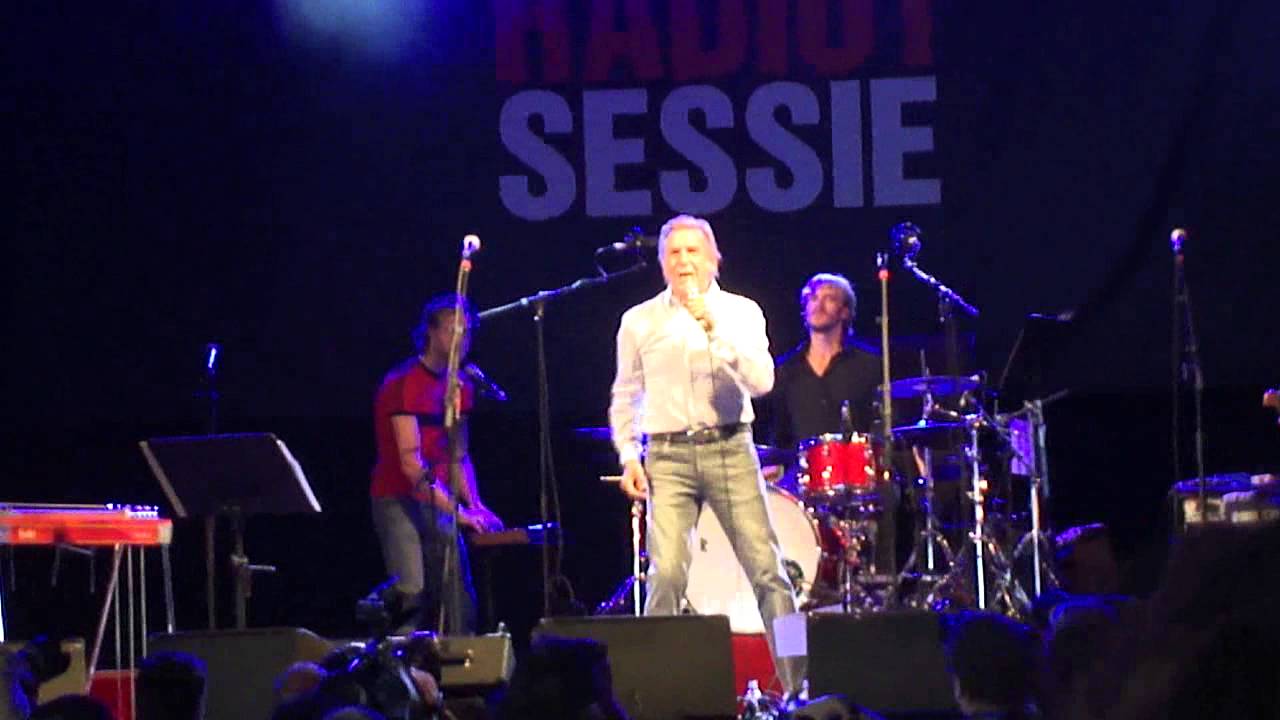 Will Tura - Hoop Doet leven @ radio 1 sessie Dranouter 2013 - YouTube