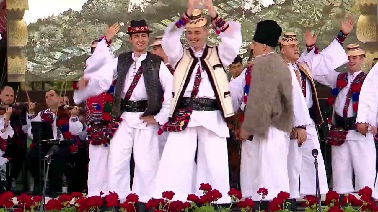 Dansul Primaverii - Ansamblul Folcloric National ,,Transilvania”