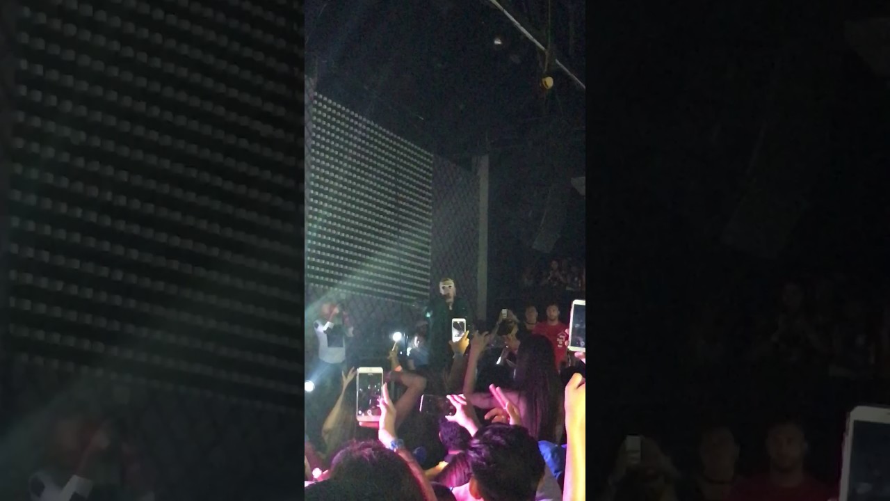 Bad Bunny en LimaPerú YouTube