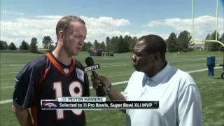 NFL: Peyton reports to camp