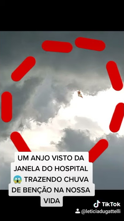 Um Anjo visto no céu da janela de um hospital