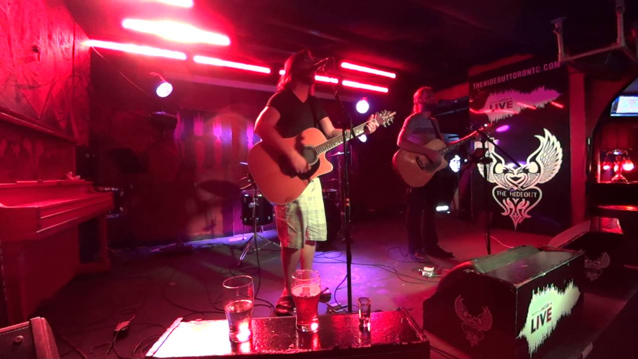 Phill Hood and John Bridgens - Nowhere Man (Beatles cover)