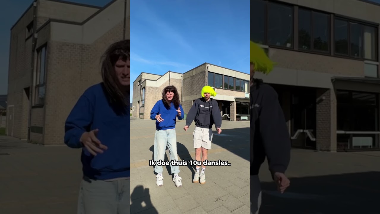 MEISJES DIE ALTIJD DANSEN OP DE SPEELPLAATS 🤣 #comedy