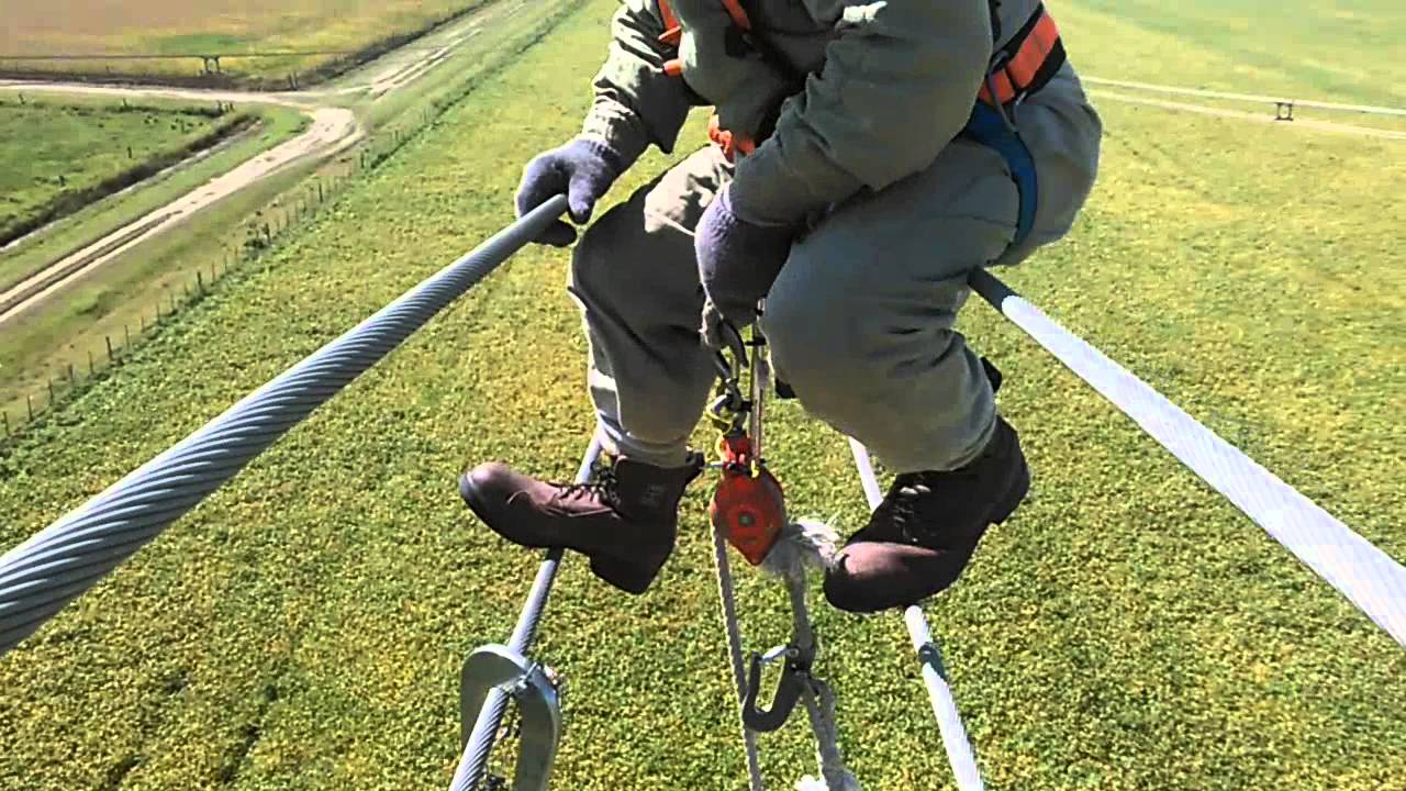 Saliendo de potencial linea viva alta tención 500kv