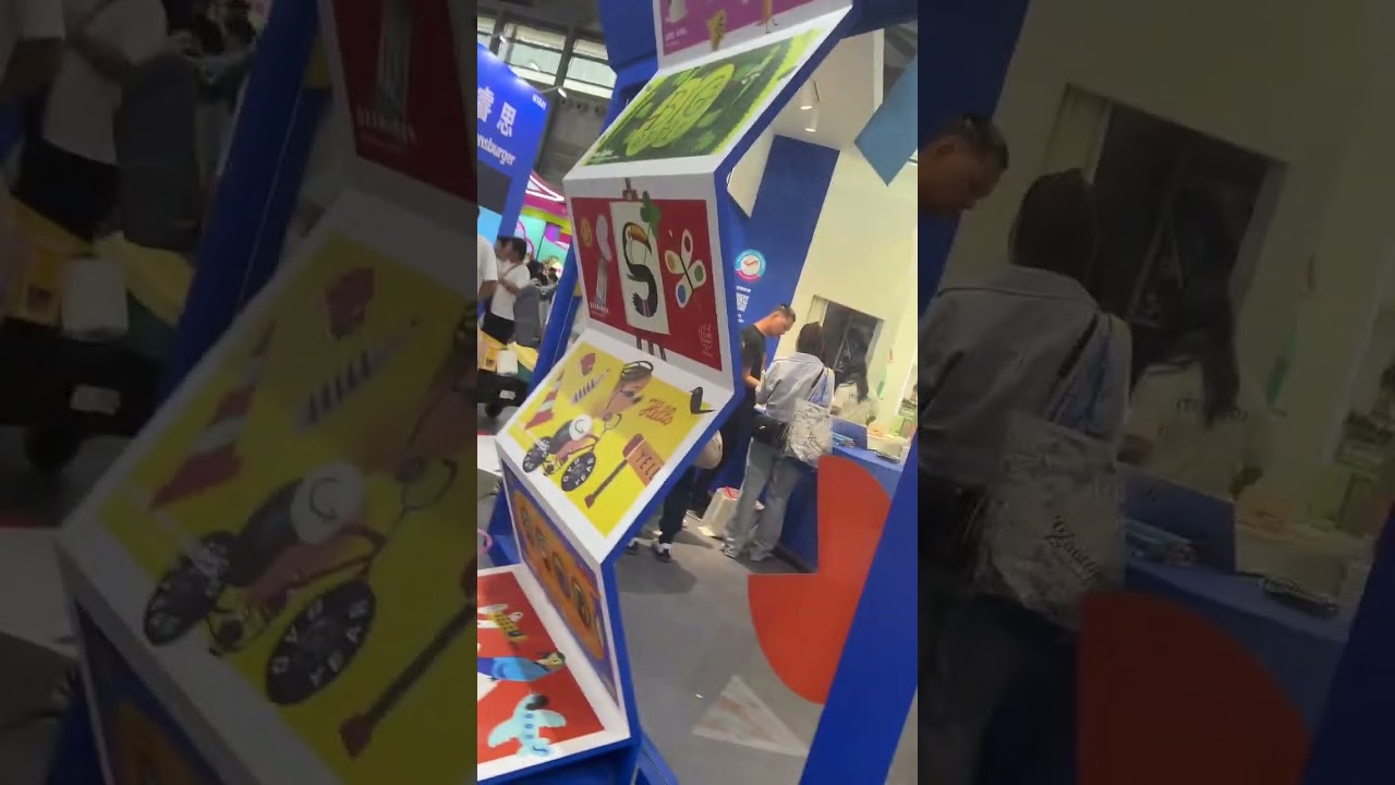 Booth design and build for China Toy Expo丨YOHOEXPO