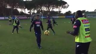 Le retour de Ghoulam aux entrainements de Naples غلام يندمج في التدريبات الجماعية لنادي نابولي Le retour de Ghoulam aux entrainements de Naples غلام يندمج في التدريبات الجماعية لنادي نابولي