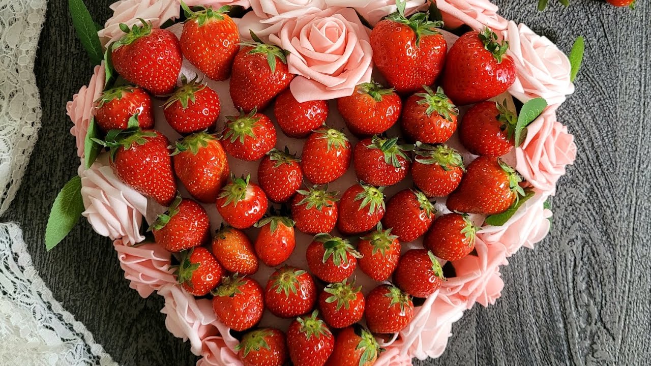 🌹DIY Rosen Erdbeeren Herz zum Verschenken! YouTube