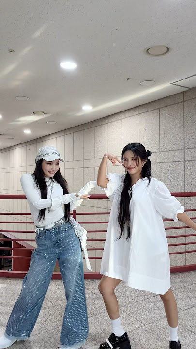 Download lagu Eenie meenie Meenie minie with 💜 #여자아이들 #GIDLE #소연 #SOYEON #CHUNGHA #청하ㅣ#EENIEMEENIEchallenge