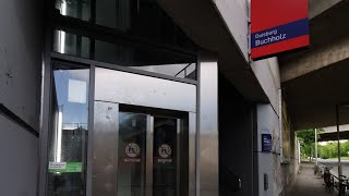 (Vandalismus und Ansagen verloren!) 2013 ThyssenKrupp Glasaufzug am S-Bahnhof Duisburg-Buchholz.