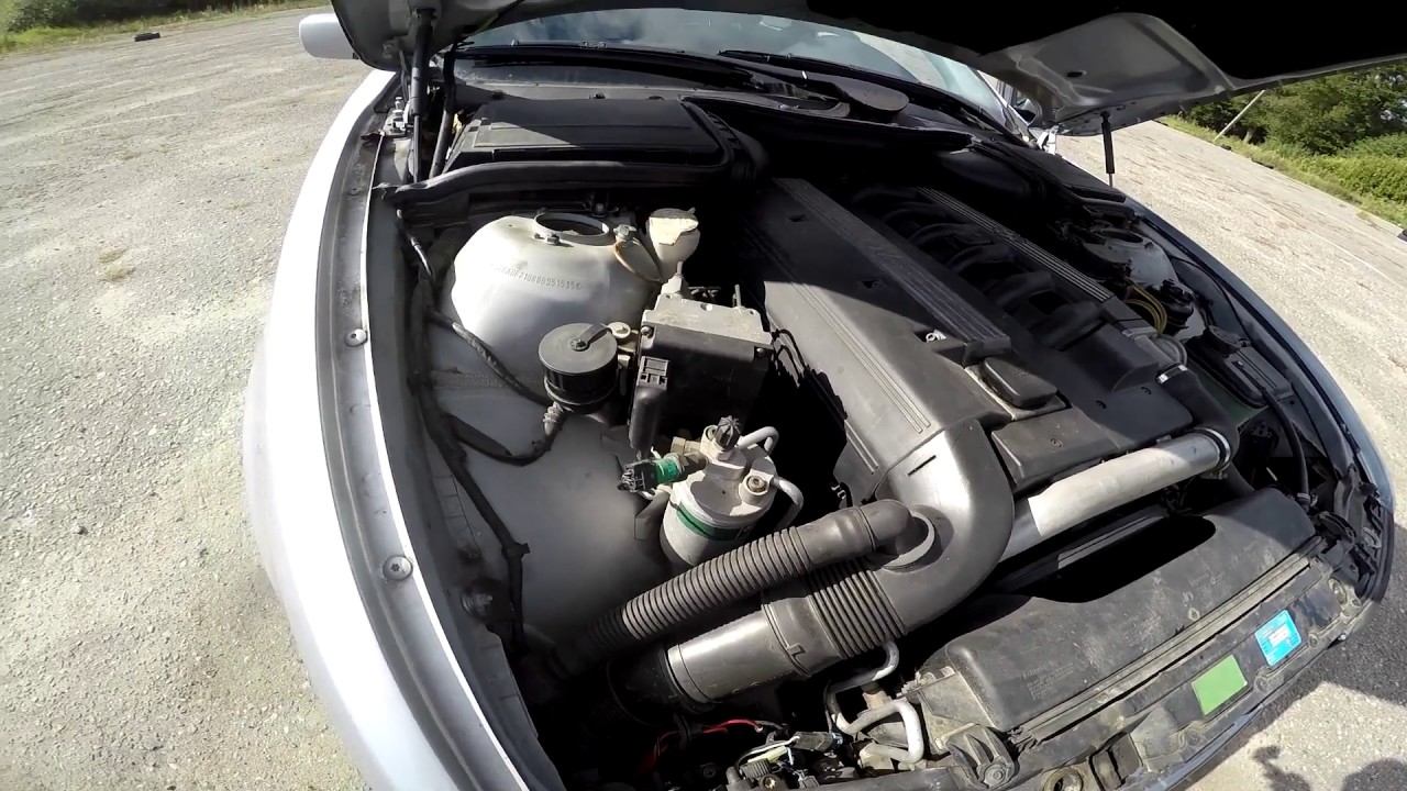 BMW E39 (525 tds) 1998 Start Up and In Depth review