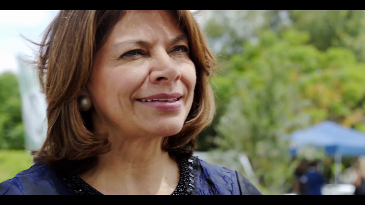 Laura Chinchilla, Presidente de Costa Rica 2010 - 2014, en Centro Fox presidente del salvador