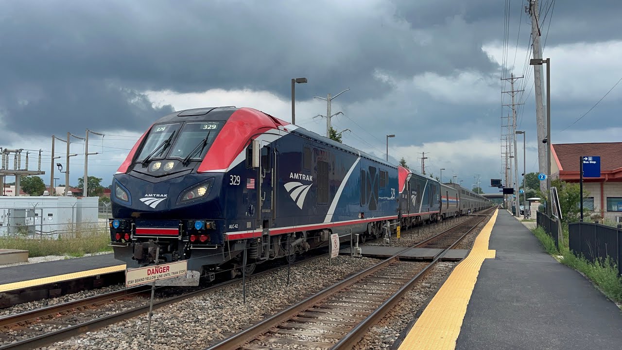 Amtrak Empire Builder #7 w/ 4 Private cars @ Lake Cook Road! 8-12-2025