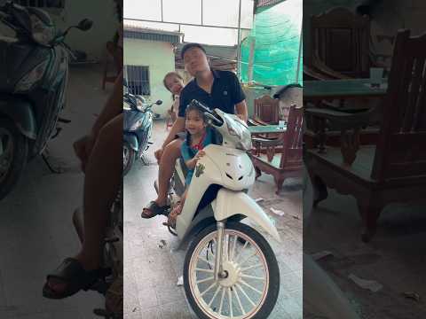 Chiếc xe bất ổn 😂
