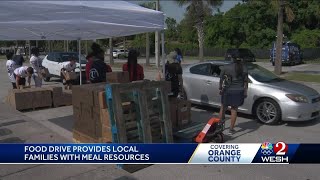 &#39;Everything is going up&#39;: Orlando high school students host food drive