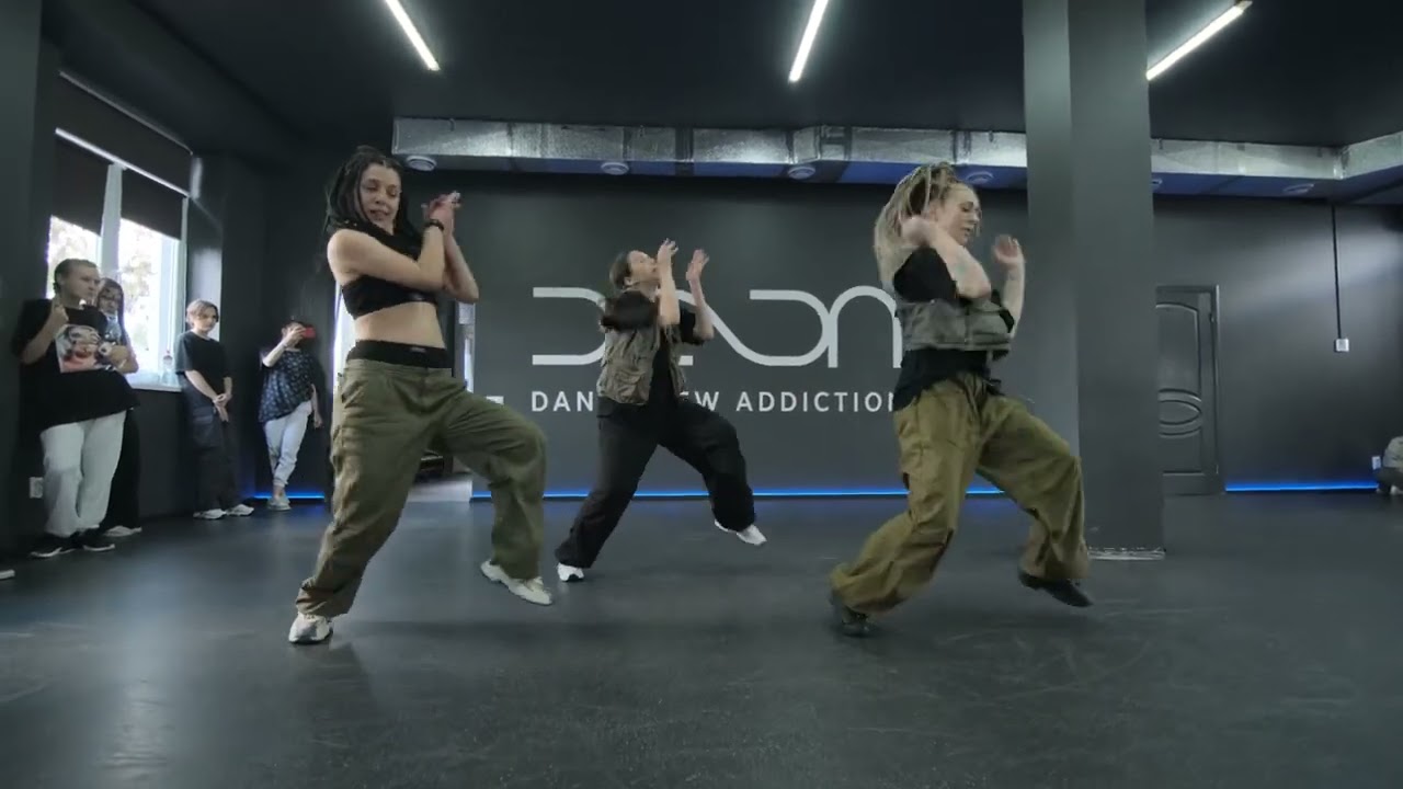 Choreography by Yana Olefir , LeKravec , Marta Bula