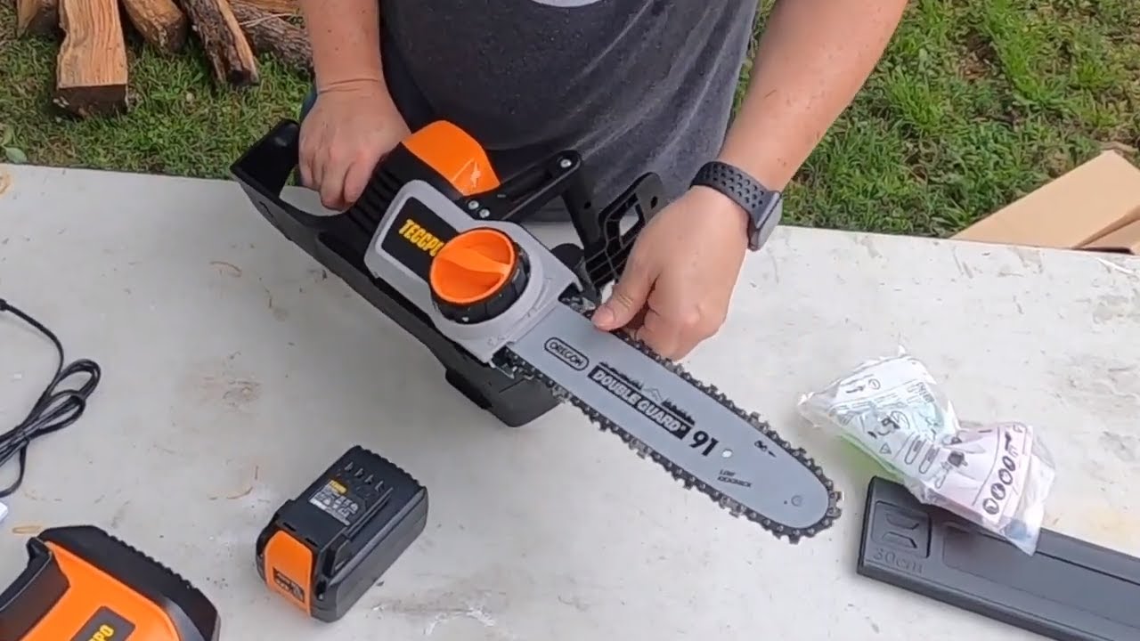 TECCPO Cordless 40V 12-Inch Electric Chainsaw