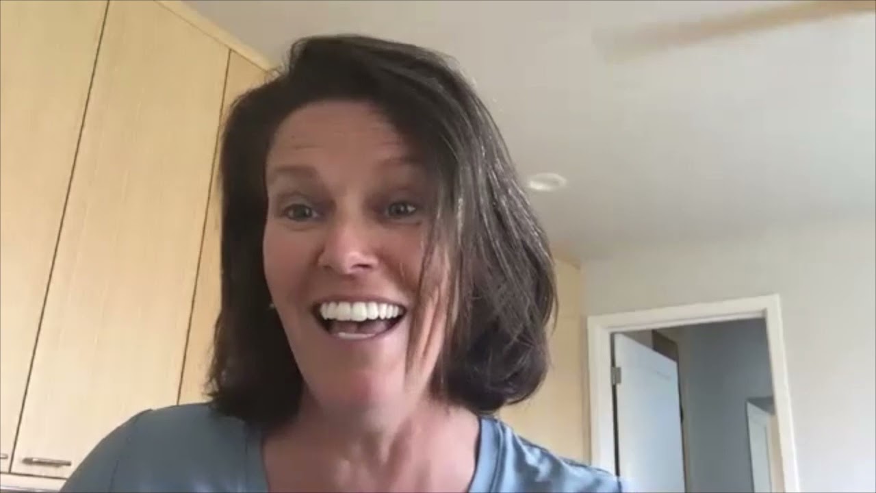 Anne Marie's Rheumatoid Arthritis Green Smoothie - YouTube