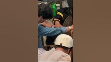 NGHẸT THỞ GIẢI CỨU 2 CHA CON RƠI XUỐNG GIẾNG SÂU 35M Ở GIA LAI