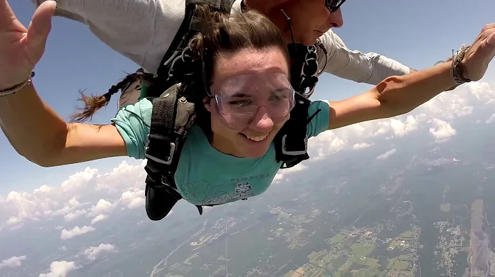 Victoria Bender's Tandem skydive in Northeast PA!