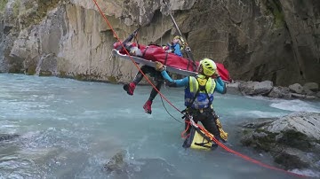 Technical Rescue with REEVE and TWIN RELEASE pulleys
