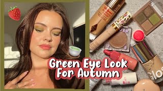 Celebrity Green Eye Look For Autumn | 🍵Strawberry Matcha Makeup Look🍓 | Julia Adams Profile