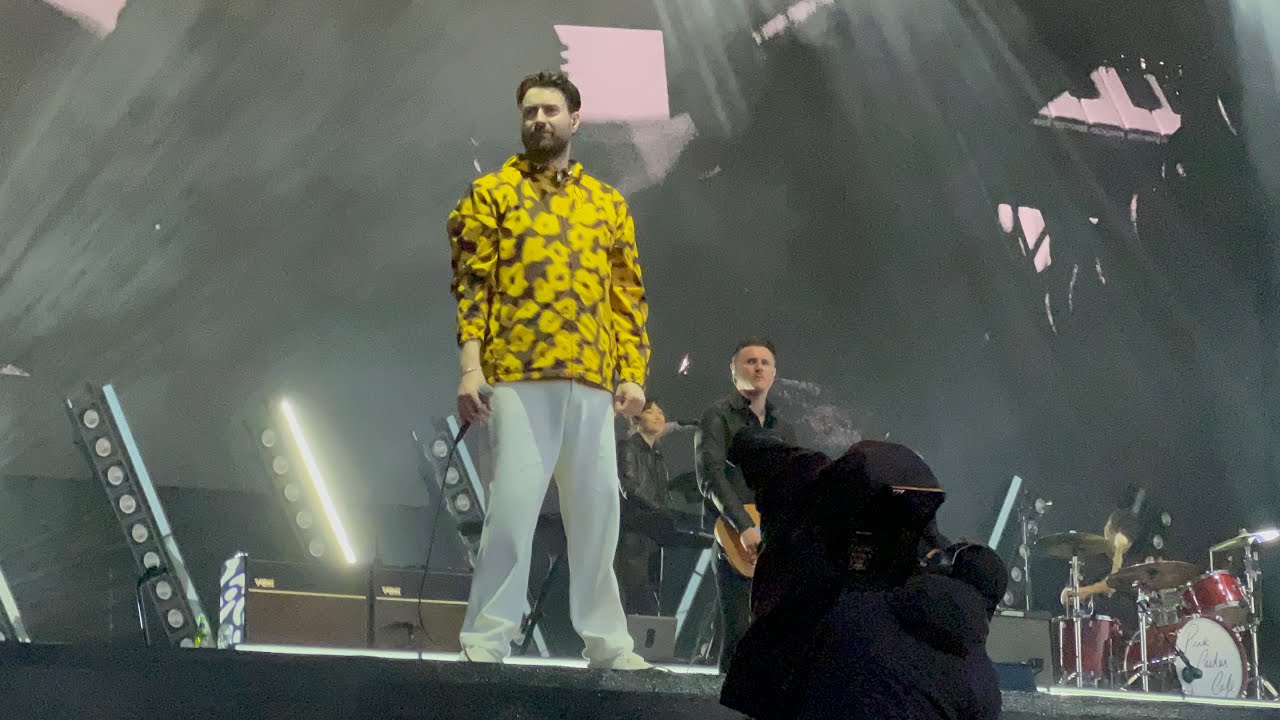 new-courteeners-track-solitude-of-the-night-bus-lytham-festival-2024