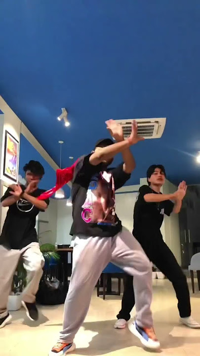 Chalets short dance video by Frdn team #feelrightdancenow