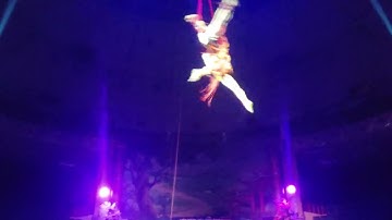 Xiếc đu dây nam và nữ của Rạp Xiếc Trung ương. www.rapxiectrunguong.vn