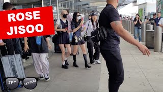 Rose and Jisoo get a warm welcome by her fans at JFK #roseblackpink #blackpink #jisooblackpink