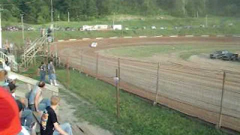 Carl Dillow Qualifing at Willard Speedway 6-5-10