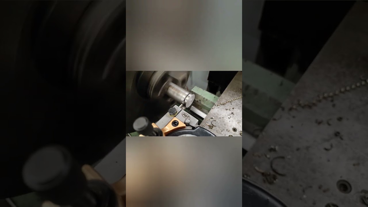 PeWe-tools Multifix parting holder on Cazeneuve HB725 