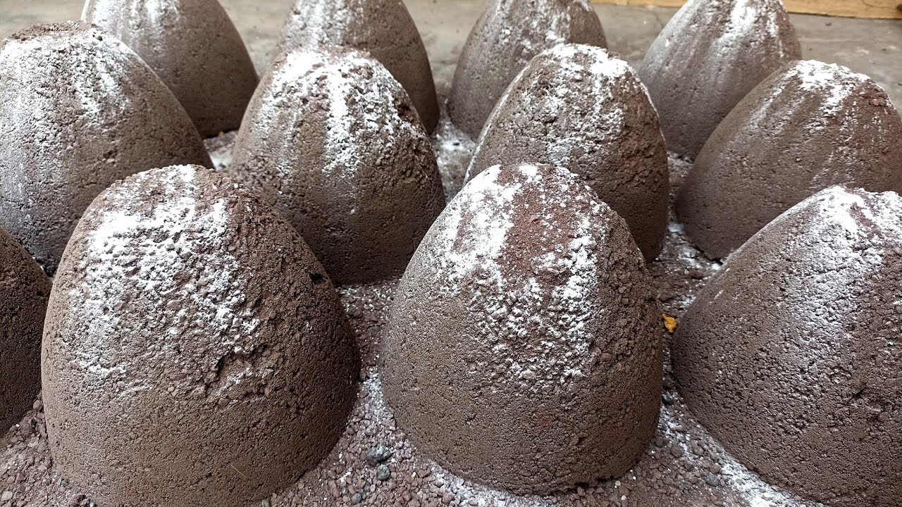 Asmr: Earthy Soft & Dusty Red Dirt Mountains🏔 Crumbling Floor & Water Dip/ Crumbling😋❤ #asmr #shorts