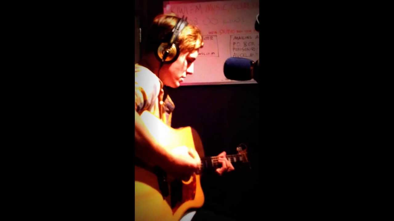 Ben Wells - Jealousy (live at KiwiFM)