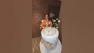 زوج سالومي يفاجئها في عيد ميلادها 