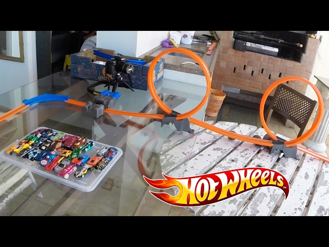 Hot Wheels Pista Looping com Manobra Cruzada - Carrinho Lamborghini  Gallardo #12 