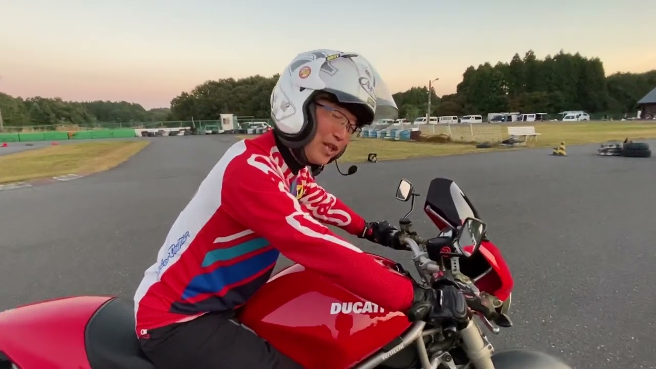 ドゥカティ モンスターS4 赤 車検取得で乗れます 半額配送キャンペーン