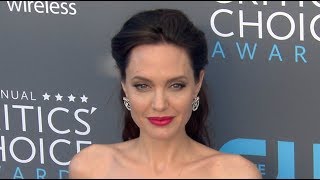 Angelina Jolie, Gal Gadot, & Diane Kruger with Norman Reedus at the Critics' Choice Awards 2018