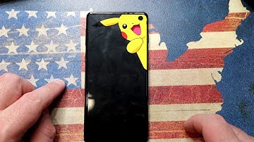 3 ways to hide the Galaxy S10 camera notch