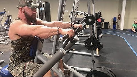Chest-Supported Row Machine