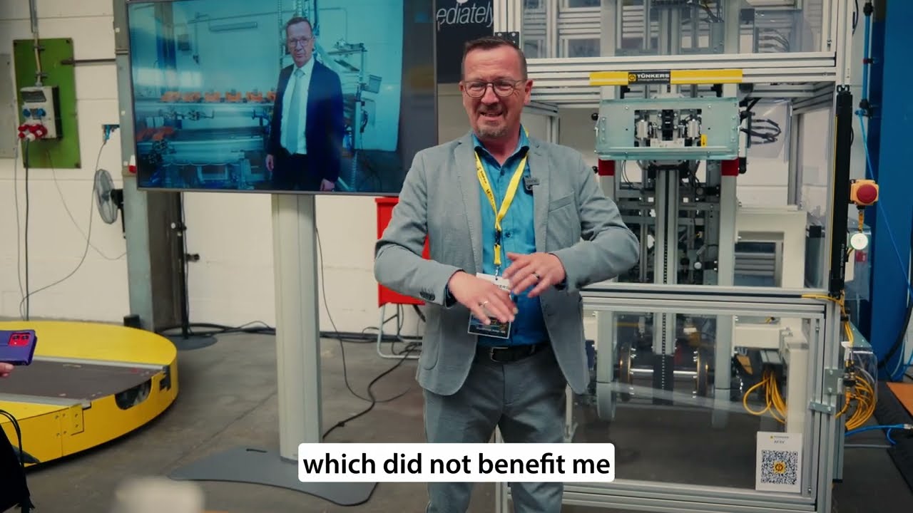 Vertical Accumulation Conveyor + Swing Unit - TÜNKERS Symposium 2025