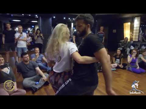 Baila Mundo -