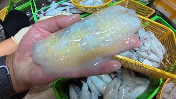 chợ cuối tuần quá tập nập đồ qua tuần đồ sẽ hạ năm nay nước quá lớn ngập lộ phải tranh thủ