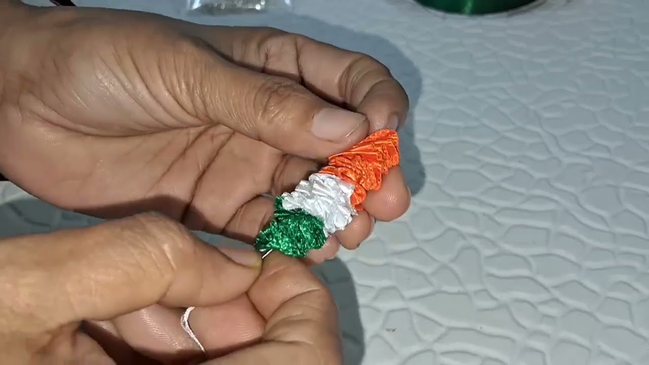 Ribbon Earrings tricolour🧡🤍💚