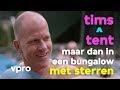 Maxim hartman in tims  tent maar dan in een bungalow met sterren